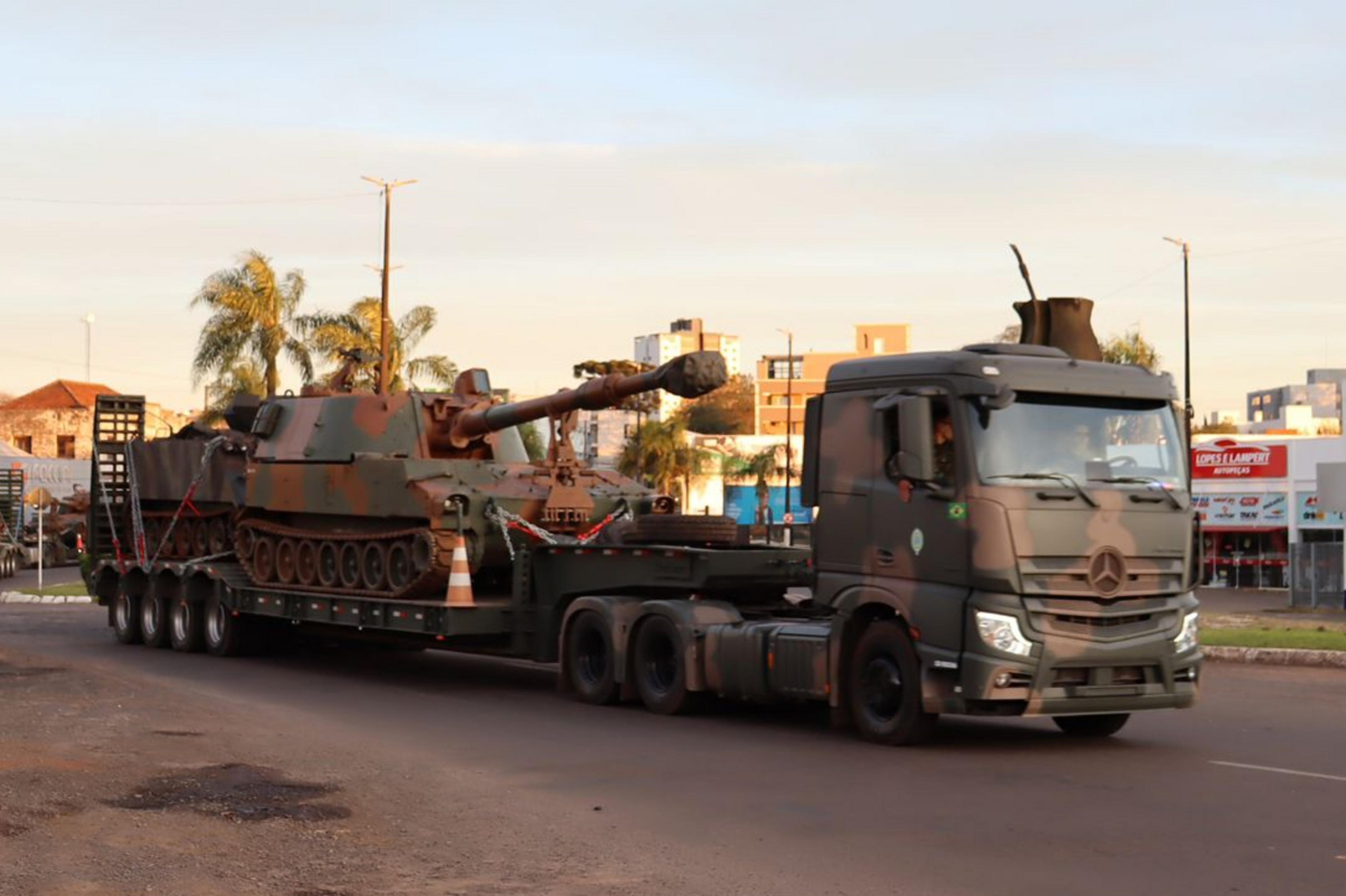 Como militares brasileiros se preparam para poss&iacute;vel conflito entre EUA x Venezuela