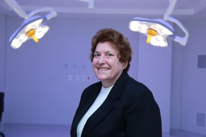 À frente do Hospital Mãe de Deus há quase duas décadas e em seu segundo mandato como presidente da Associação Educadora São Carlos (AESC), irmã Lucia Boniatti.<!-- NICAID(15570112) -->
