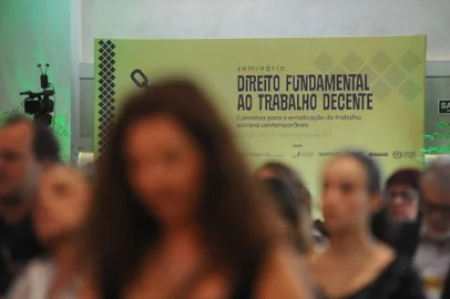 BENTO GONÇALVES, RS, BRASIL, 28/02/2024. Seminário Direito Fundamental ao Trabalho Decente - Caminhos para a erradicação do trabalho escravo contemporâneo, realizado em Bento Gonçalves. (Bruno Todeschini/Agência RBS)Indexador: BTK<!-- NICAID(15691657) -->