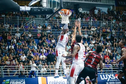 Lucas Mariano, Sesi Franca Basquete, NBB