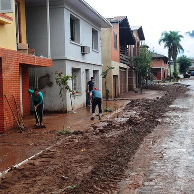 SANTA TEREZA, RS, BRASIL, 04/05/2024. Estragos em Santa Tereza causados pelo temporal da última terça-feira (30/04). (Porthus Junior/Agência RBS)<!-- NICAID(15754135) -->