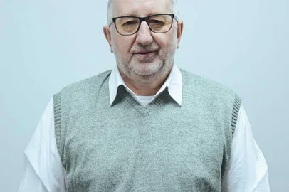 Morreu na manhã desta terça-feira (14), aos 62 anos, o professor e pesquisador da Universidade Feevale Gabriel Grabowski, enquanto participava de um congresso em Lisboa, Portugal, onde também realizava o pós-doutorado. A informação foi confirmada pela instituição, que relatou que ele passou mal durante o evento.<!-- NICAID(16146046) -->