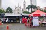 Todas as Unidades Básicas de Saúde abriram neste sábado (06/05) e houve imunização na Praça Dante Alighieri, em Caxias do Sul.O Dia D de Vacinação, realizado neste sábado (06/05), contabilizou mais de 6,3 mil doses aplicadas (resultado parcial). Todas as Unidades Básicas de Saúde (UBSs) abriram das 9h às 15h, mesmo horário de um ponto de vacinação na Praça Dante Alighieri, em parceria com a Cruz Vermelha. A vice-prefeita Paula Ioris esteve na praça, onde conversou com os voluntários da instituição parceira e com as pessoas que se vacinavam.<!-- NICAID(15421832) -->