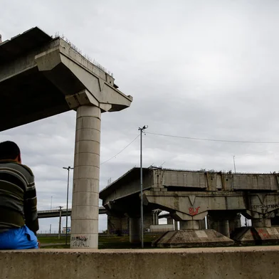 Obras das alças de acesso da nova ponte do Guaíba estão paralizadas e tem previsão de término em 2026.<!-- NICAID(15083971) -->