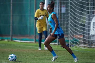 Tayla em treino do Grêmio<!-- NICAID(16024569) -->