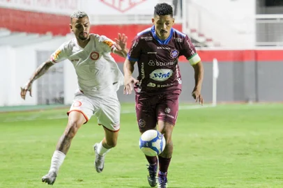 Tombense x Caxias, pela sexta rodada da Série C, no Estádio ALmeidão, em Tombos-MG.<!-- NICAID(15798989) -->