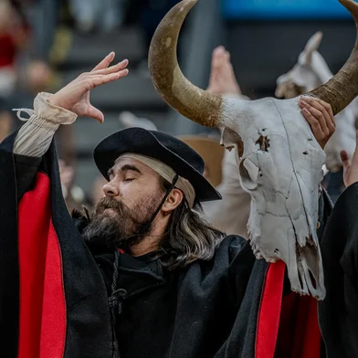SANTA CRUZ DO SUL, 26 DE NOVEMBRO 2023: DTG Poncho Verde, de Panambi, vence a 36ª edição do Enart, em Santa Cruz do Sul. É a primeira vez que o grupo vence a disputa das Danças Tradicionais Força A.<!-- NICAID(15609906) -->