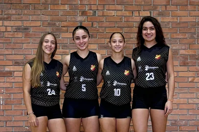 As atletas Ana Clara, Júlia, Manuele e Natália, representantes do Clube Juvenil, alcançaram um resultado expressivo em sua estreia no Campeonato Estadual de Basquete 3x3: conquistaram o vice-campeonato da competição<!-- NICAID(16036639) -->