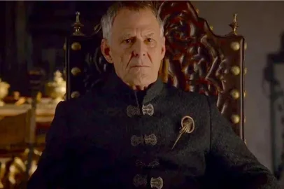Ian Gelder, ator de Game of Thrones, morre aos 74 anos.<!-- NICAID(15758734) -->