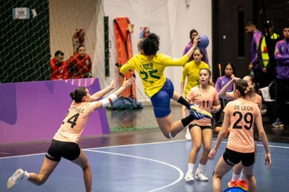 Raquel, handebol,Brasil, Pan Jr