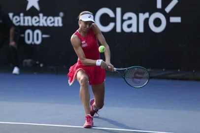 Ana Candiotto, tênis