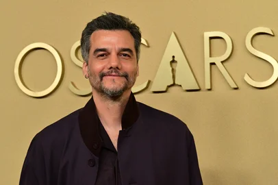 Frederic J. Brown / AFP Oscars Nominees Luncheon - arrivals & cocktailBrazilian actor Wagner Moura attends the 98th Oscars Nominees Luncheon at the Beverly Hilton hotel in Beverly Hills, California on February 10, 2026. (Photo by Frederic J. Brown / AFP)Editoria: ACELocal: Beverly HillsIndexador: FREDERIC J. BROWNSecao: cinemaFonte: AFPFotógrafo: STF<!-- NICAID(16242834) -->
