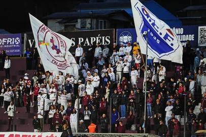 Descrição: CAXIAS DO SUL, RS, BRASIL, 12/04/2026. Caxias x Confiança, jogo válido pela segunda rodada da Série C do Campeonato Brasileiro e realizado no estádio Francisco Stédile (estádio Centenário). (Porthus Junior/Agência RBS)Indexador: BTK                             <!-- NICAID(16264375) -->