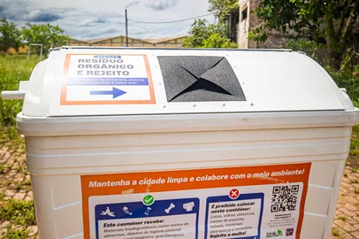 Porto Alegre ganhará novos contêineres para coleta automatizada de lixo. Foto: Alex Rocha/PMPA/DivulgaçãoIndexador: Alex Rocha/PMPA<!-- NICAID(15985038) -->