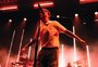 Louis Tomlinson pede doações para o RS e instala pontos de coleta em seus três shows no Brasil