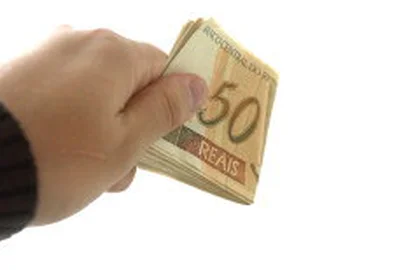 economia , nota , notas , 50 reais , mão , finaceira, economia, cédula , dinheiro