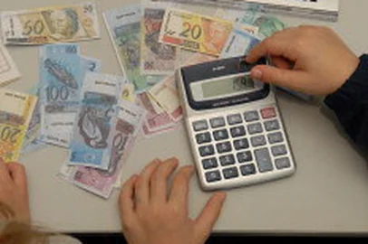 educacao financeira no colegio elias moreira educaçao financeira,elis moreira