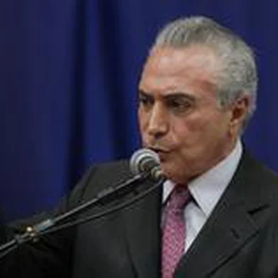 O presidente da Republica em exercicio Michel Temer PMDB durante abertura do XXV Congresso de Brasileiro de Direito Administrativo no Palace Othon Hotel em Salvador zol,michel temer,vice-presidente,discurso,salvador,bahia,congresso,direito,ministério,esporte,19/10/2011