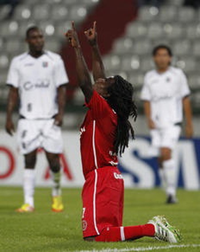 Ricardo Mazalan / AP