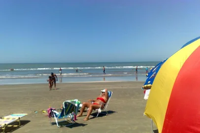 praia do cassino em rio grande praia cassino rio grande clima tempo meteorologia calor verão