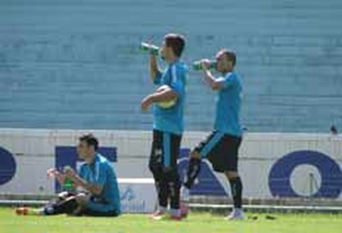 Adriano de Carvalho / null