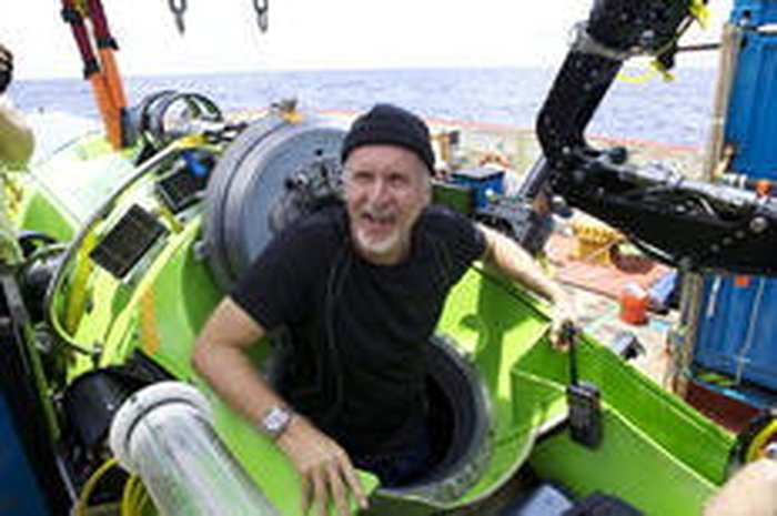 Realizador James Cameron viaja ao ponto mais profundo dos oceanos 