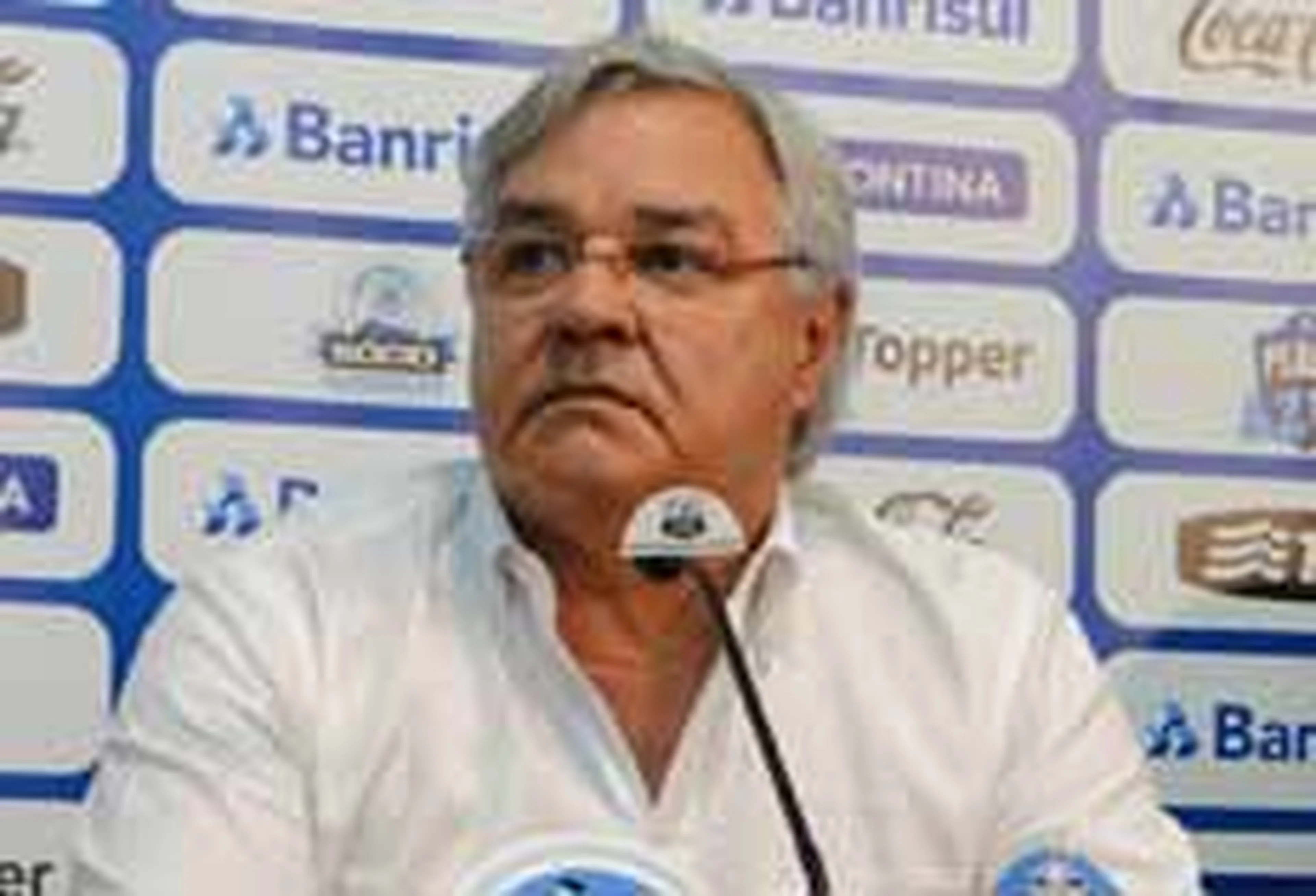Adriano de Carvalho/null