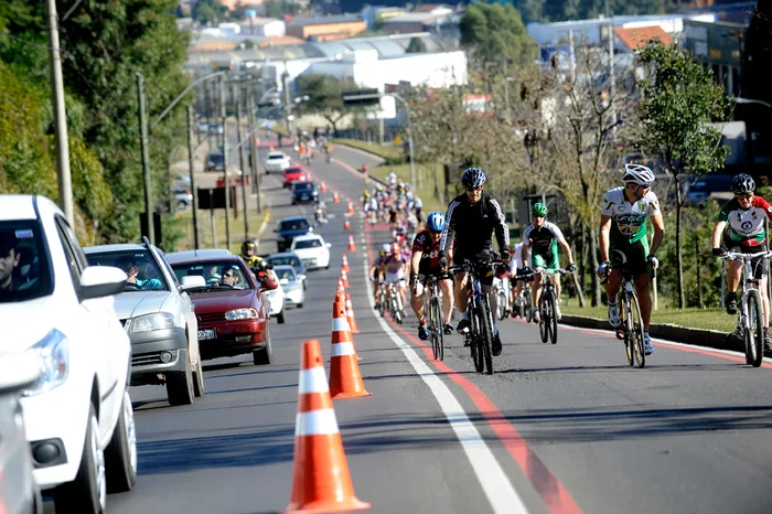 Ciclofaixa é inaugurada na Perimetral Norte, em Caxias do Sul | Pioneiro