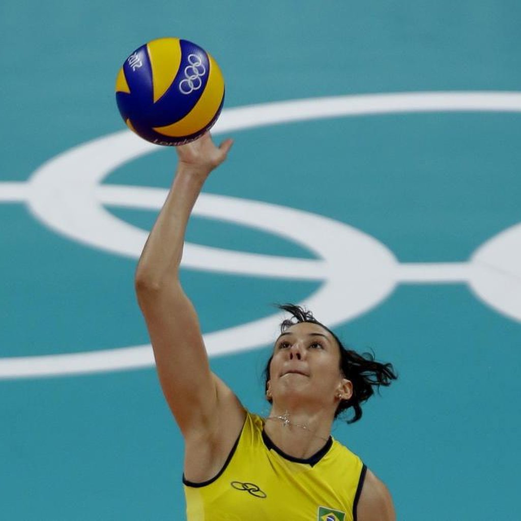 Sheilla é eleita a melhor jogadora de vôlei do Brasil de todos os tempos em  votação popular, vôlei