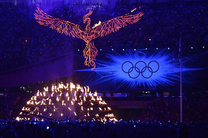 Com muita música, Londres encerra os Jogos Olímpicos 2012