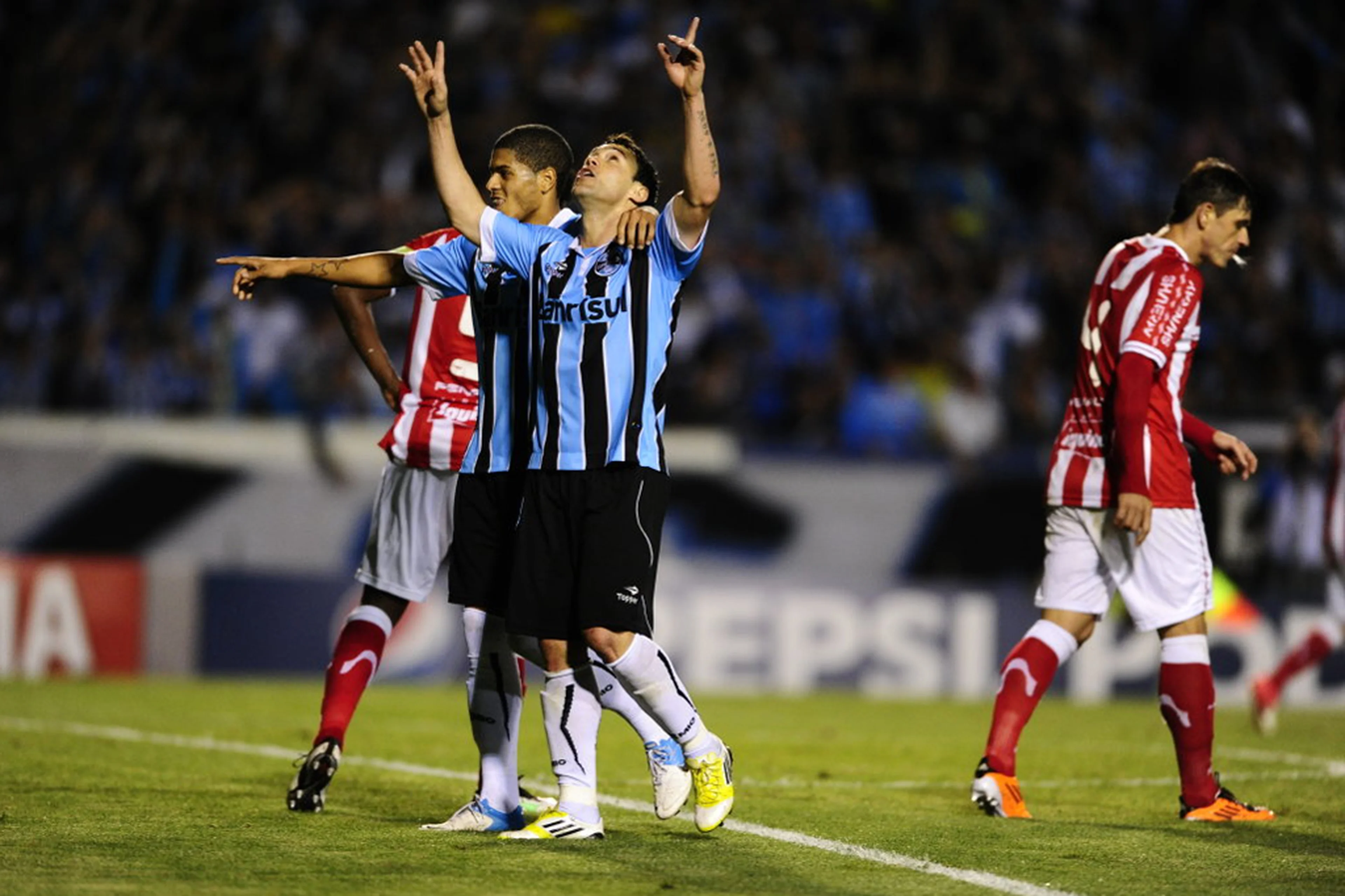 Mauro Vieira/null
