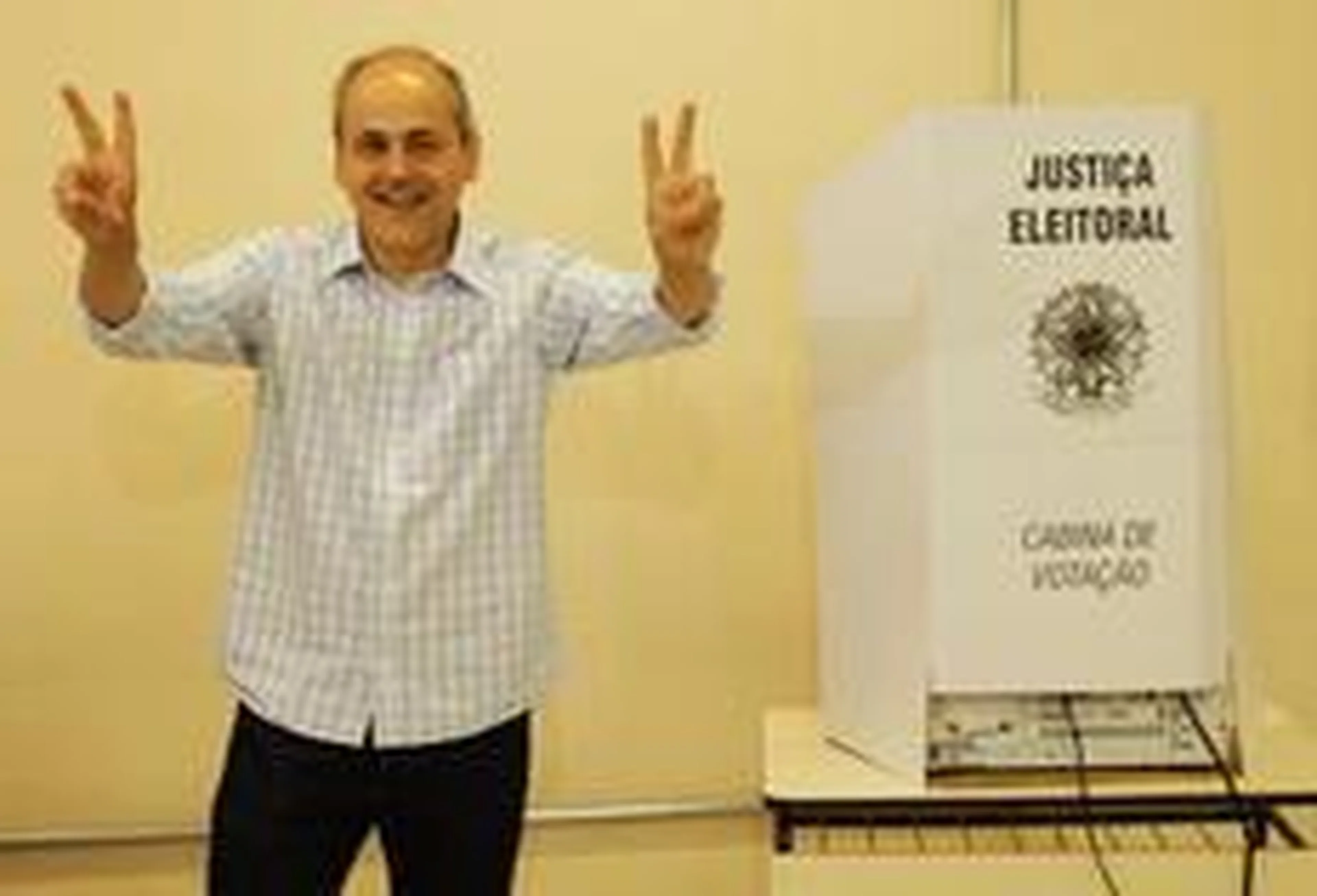Roberto Dziura Jr./AE