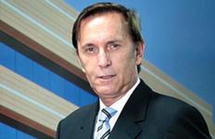 Michael Rumpf Piloto de avião que saiu de Florianópolis e sofreu acidente em São ...