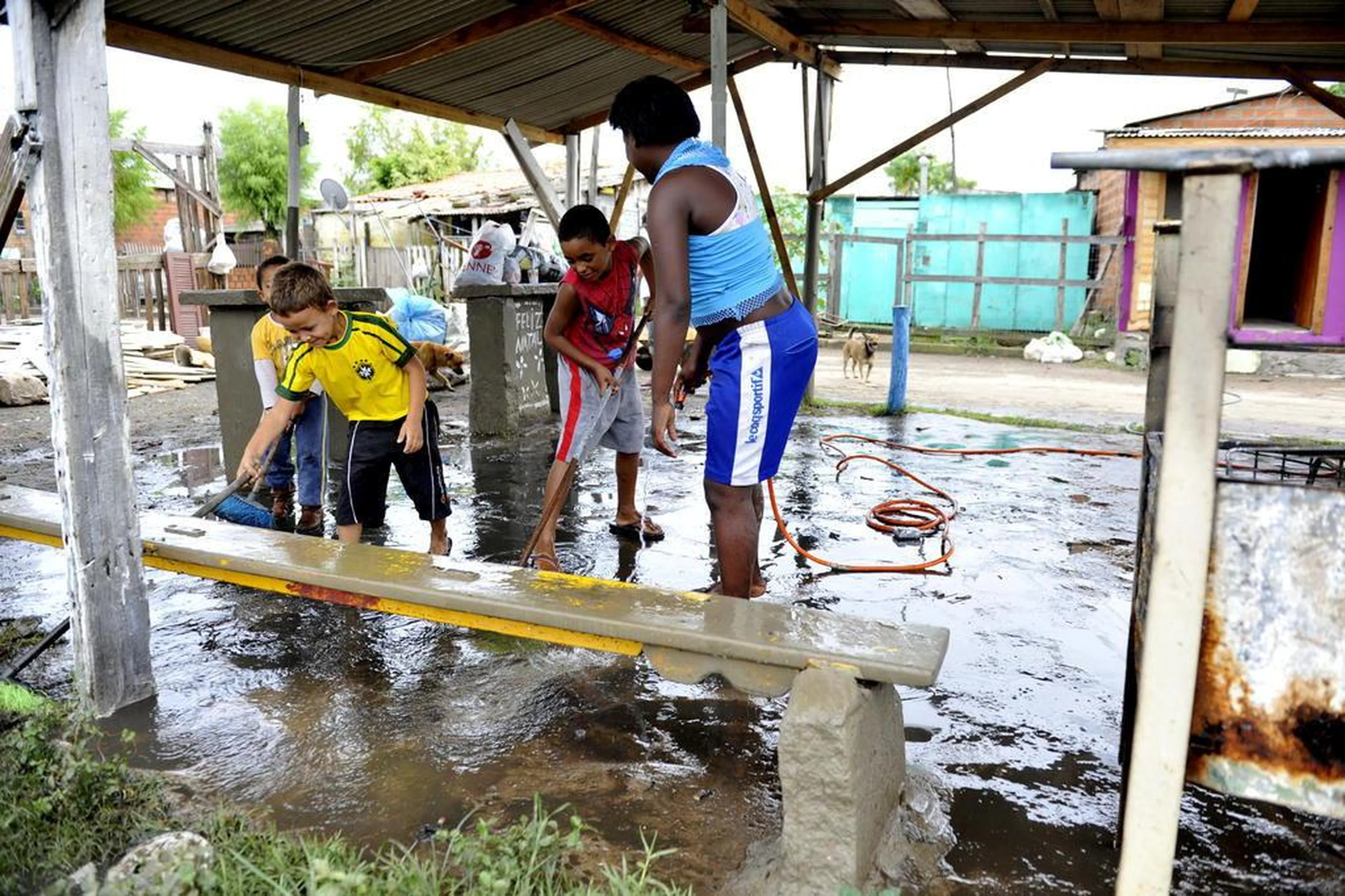 lixo,entulho,chuva,temporal,água,transtorno,sujeira/Agencia RBS