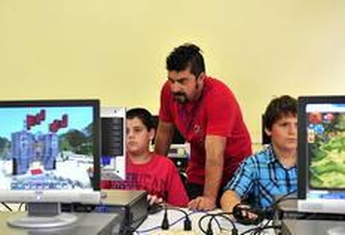 Escola Games, Software