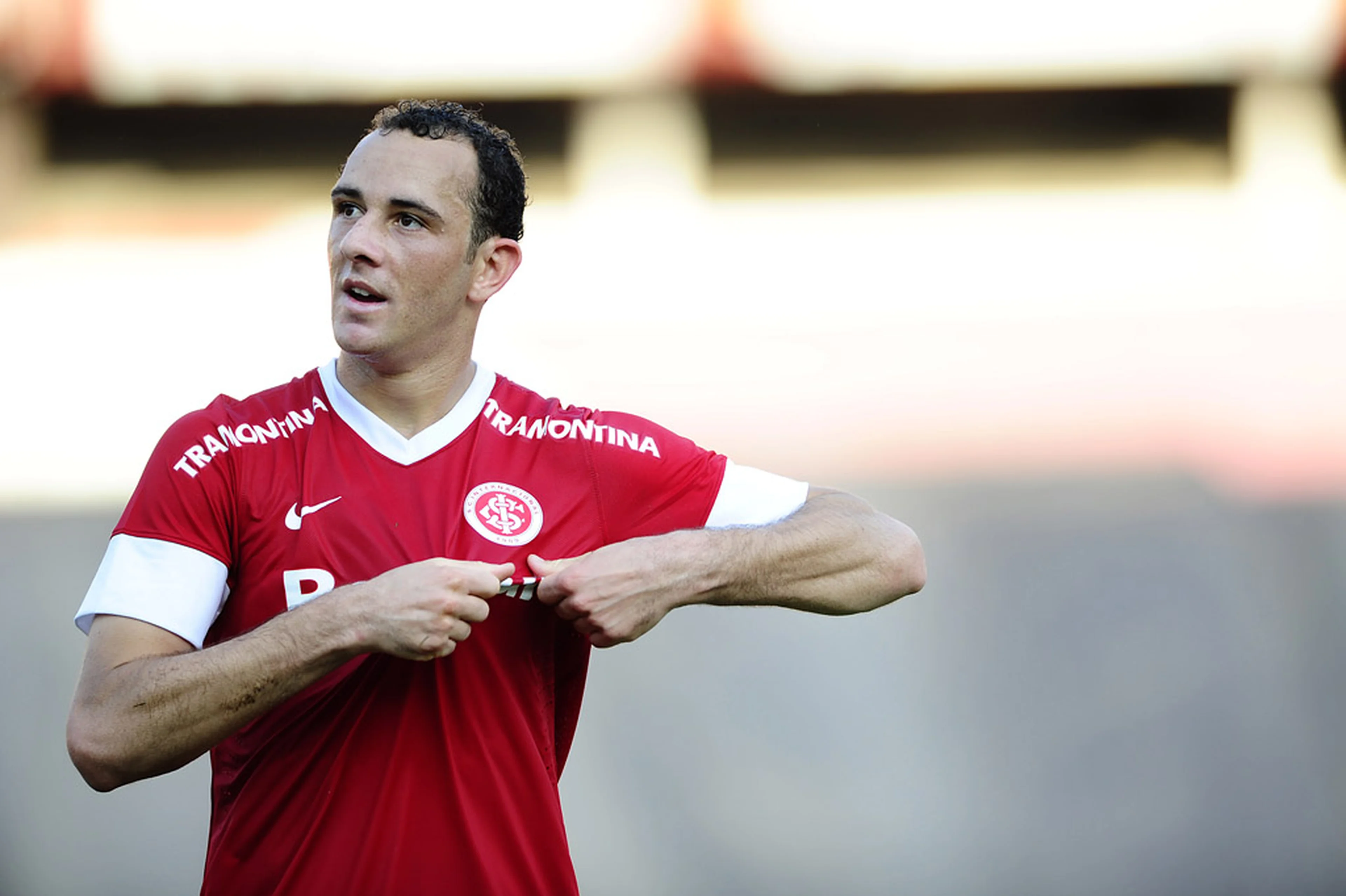 Alexandre Lops, Divulgação/null