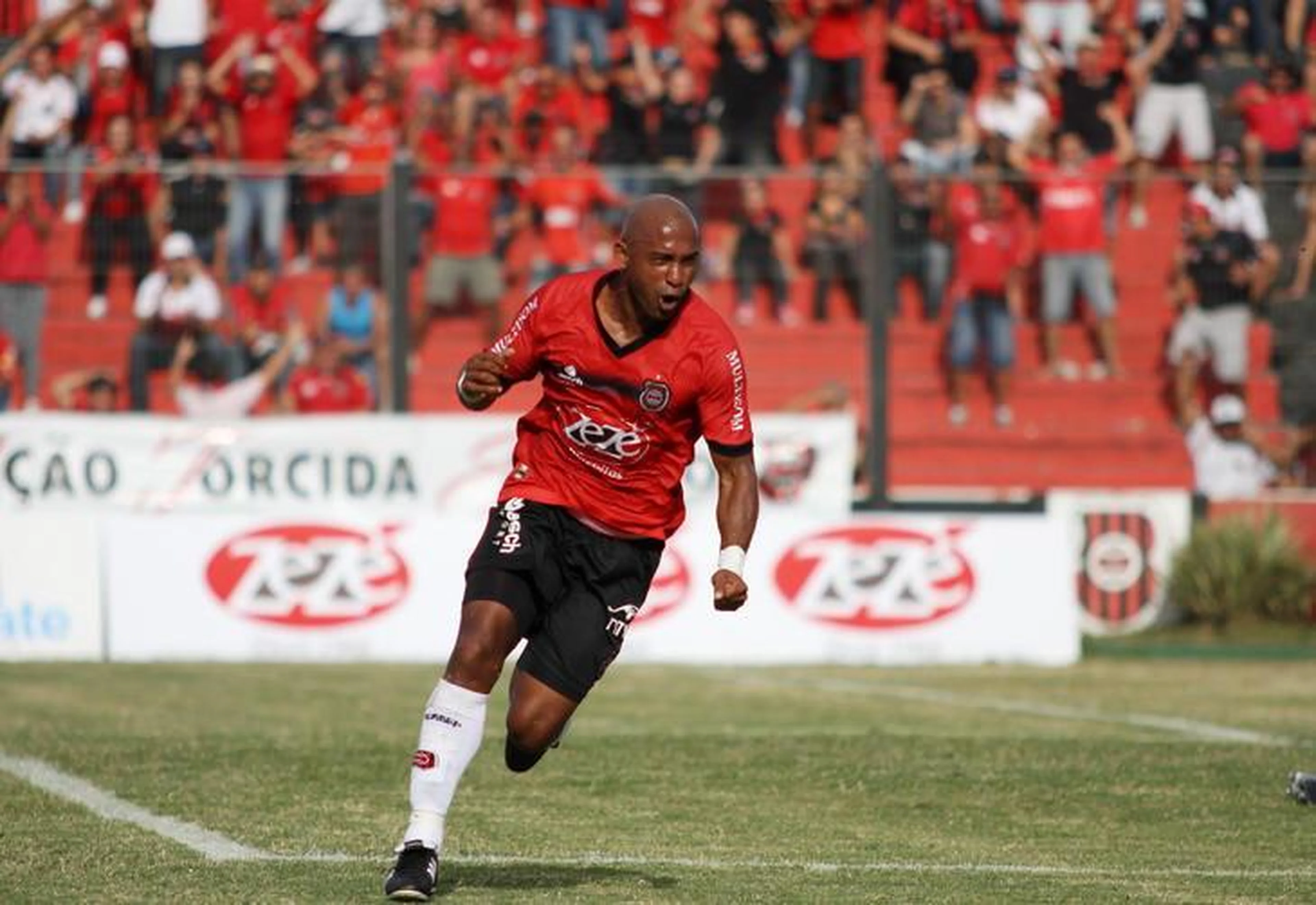 Carlos Insaurriaga/AI GEB