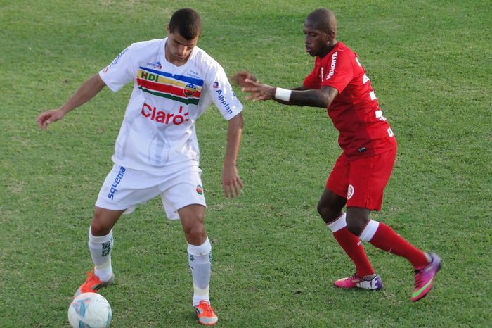 QUEM É O MELHOR JOGADOR? O MELHOR, CHUTA!