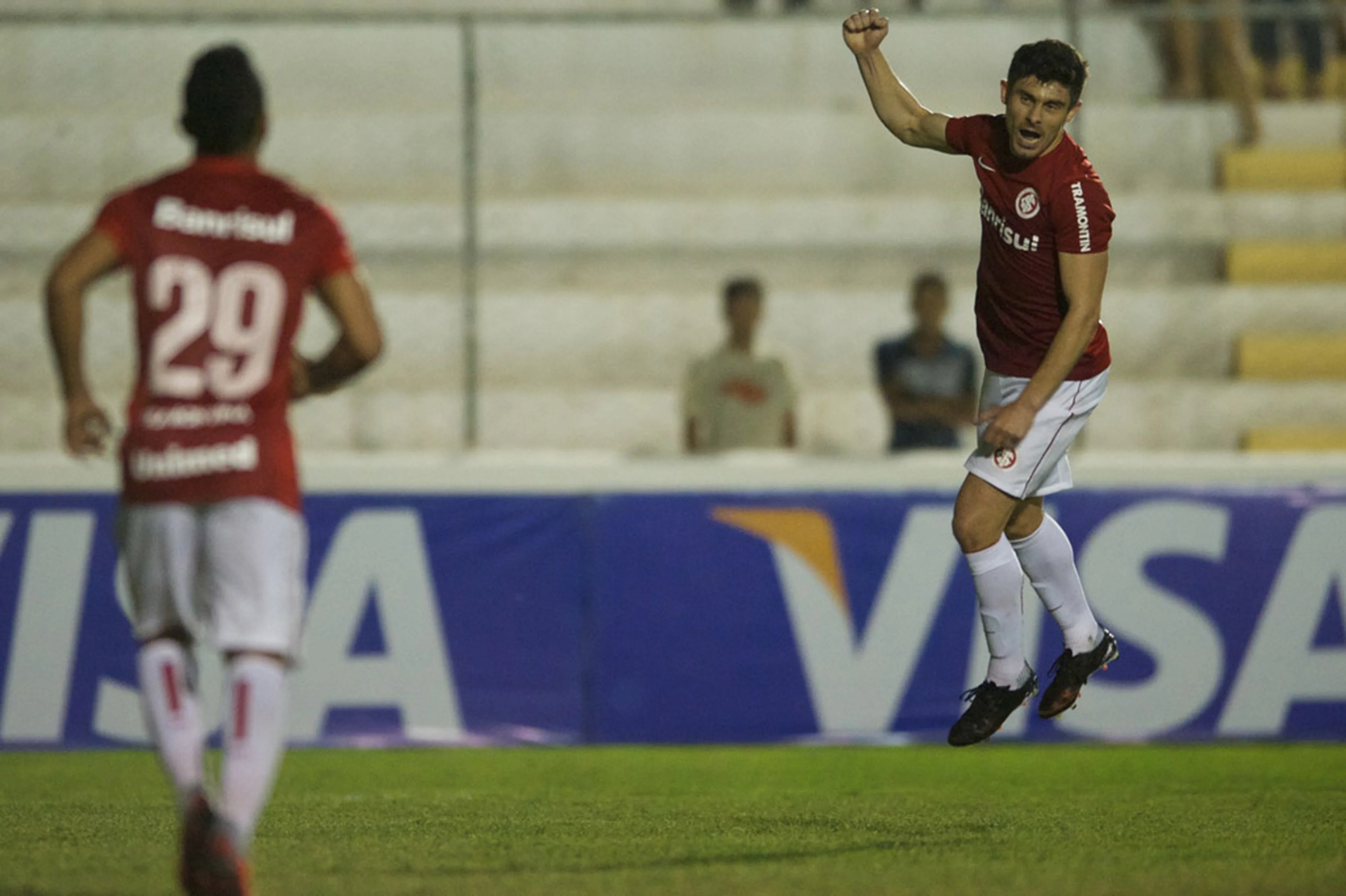 Alexandre Lops, Divulgação/null