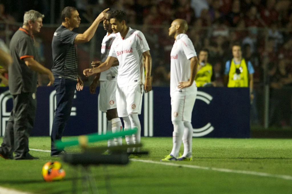 Clemer rebate remotivação no grupo para os próximos jogos: 