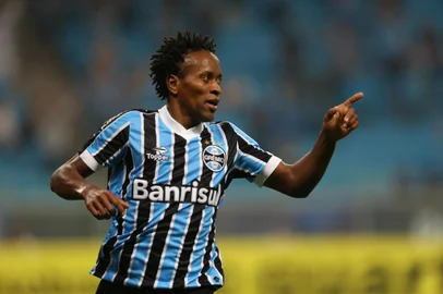  PORTO ALEGRE, RS, BRASIL - 07-09-2013 - Jogo na Arena entre Grêmio e Portuguesa. Jogador Zé Roberto (FOTO: DIEGO VARA/AGÊNCIA RBS/ESPORTES)