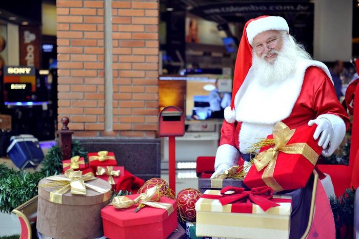 Empresa oferece 16 vagas para Papai Noel em Salvador; salário chega a R$ 6  mil - Metro 1