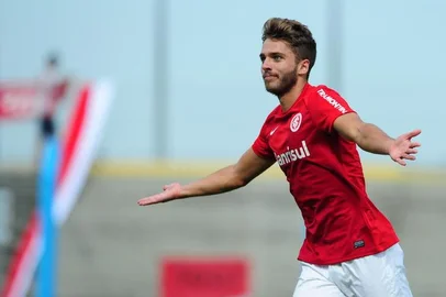 NOVO HAMBURGO/RS: Inter x São Luiz pelo Campeonato Gaúcho 2014. Cláudio Winck comemora primeiro gol do time no jogo. Foto: Fernando Gomes/Agência RBS