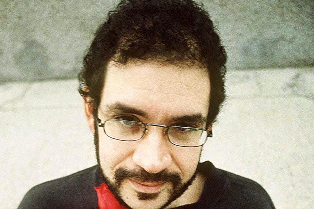 Vinte anos após sua morte, Renato Russo, ícone de uma ...