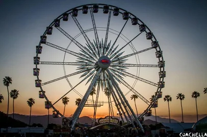 PARA PILHAR: IMAGENS LINDAS DO COACHELLA MUSIC FESTIVAL, A CARA DA MARINA