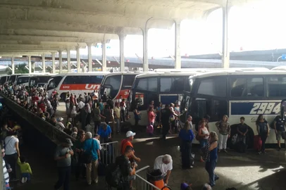 Rdgol - rodoviária - páscoa - 2014