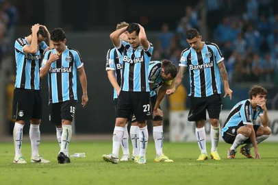  

PORTO ALEGRE - RS , BRASIL , 30-04-2014 - LIBERTADORES - Oitavas de Final, Grêmio x San Lorenzo na Arena.(FOTO:DIEGO VARA/AGÊNCIA RBS)
Preparação dos jogadores para os pênaltis