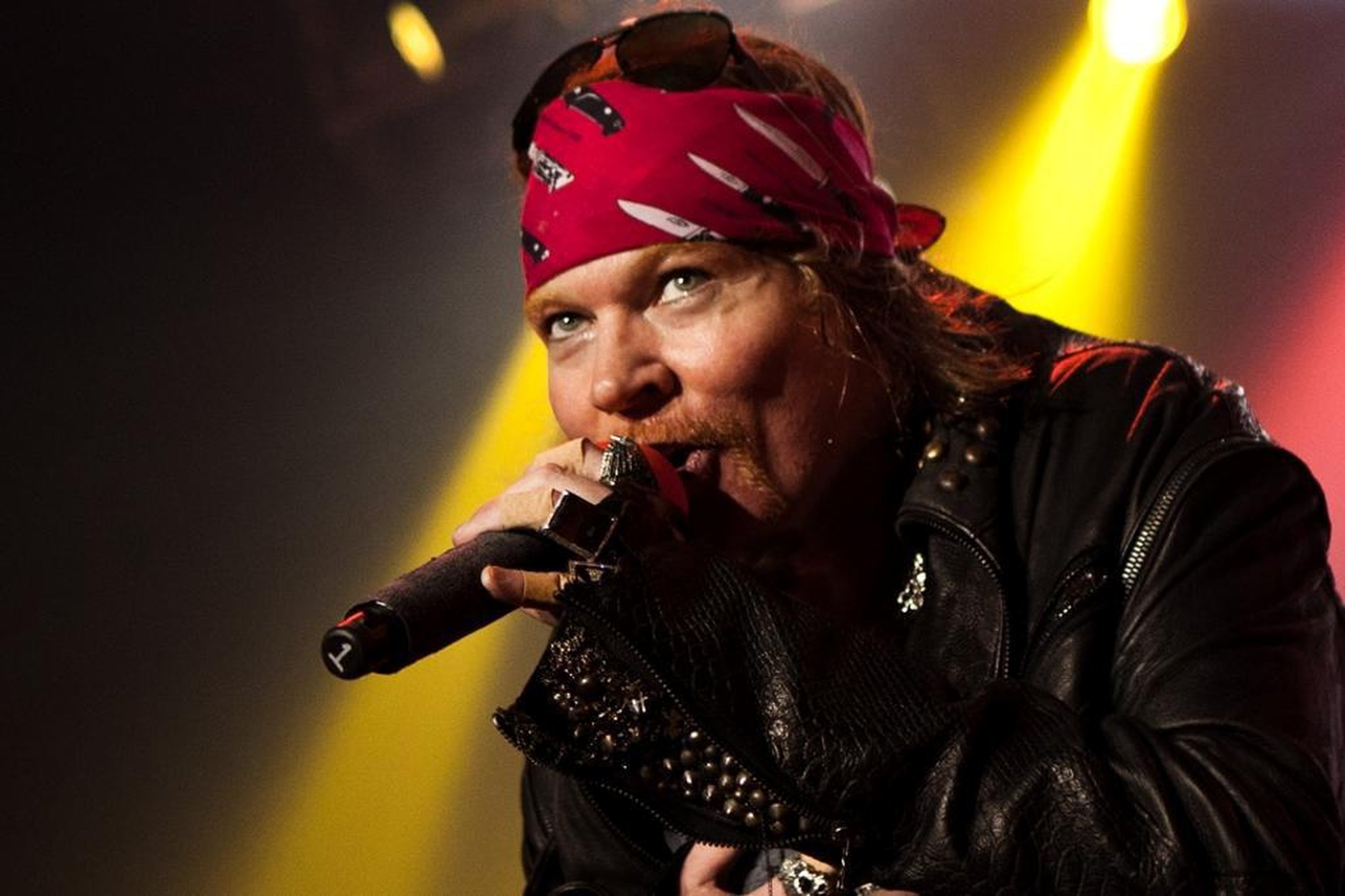 Axl. Эксл Роуз 2014. Guns n Roses Эксл Роуз. Эксл Роуз 2005. Эксл Роуз сейчас.