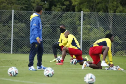  PORTO ALEGRE, RS, BRASIL, 10-06-2014 : Treino da seleção do Equador para a Copa do Mundo, em Viamão. (Foto: MAURO VIEIRA/Agência RBS, Editoria Geral)
