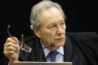 BRASÍLIA, DF, BRASIL, 24-06-2014. Ministro Ricardo Lewandowski durante sessão da 2ª turma do STF. (FOTO: Nelson Jr./SCO/STF)